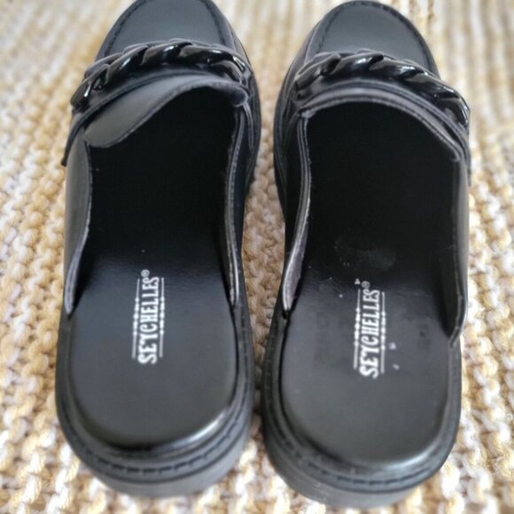 Seychelles Women's Black Faux Leather Chain Loafers Size 6M Slip-On Chunky Sole - Picture 6 of 9
